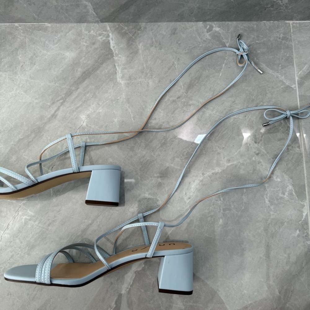 NWOT Women’s Unisa Venina Lace Up Tie Strappy Block Heel Sandals Size 10 - Picture 7 of 14